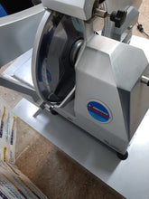 AFFETTATRICE VERTICALE ∅ 30 USATA